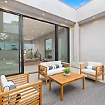 The Modern Luxe Retreat!