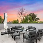 The Modern Luxe Retreat!